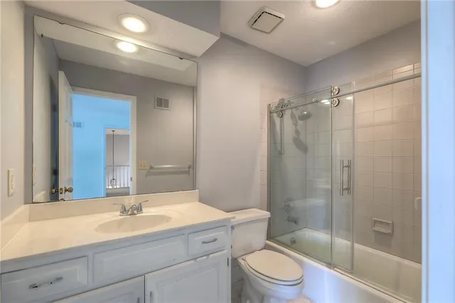 $647,000 | 5708 West 129th Street, Overland Park, KS 66209