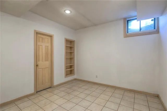 $647,000 | 5708 West 129th Street, Overland Park, KS 66209