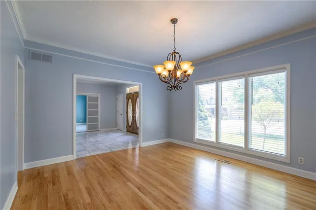 $647,000 | 5708 West 129th Street, Overland Park, KS 66209