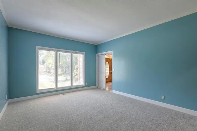 $647,000 | 5708 West 129th Street, Overland Park, KS 66209