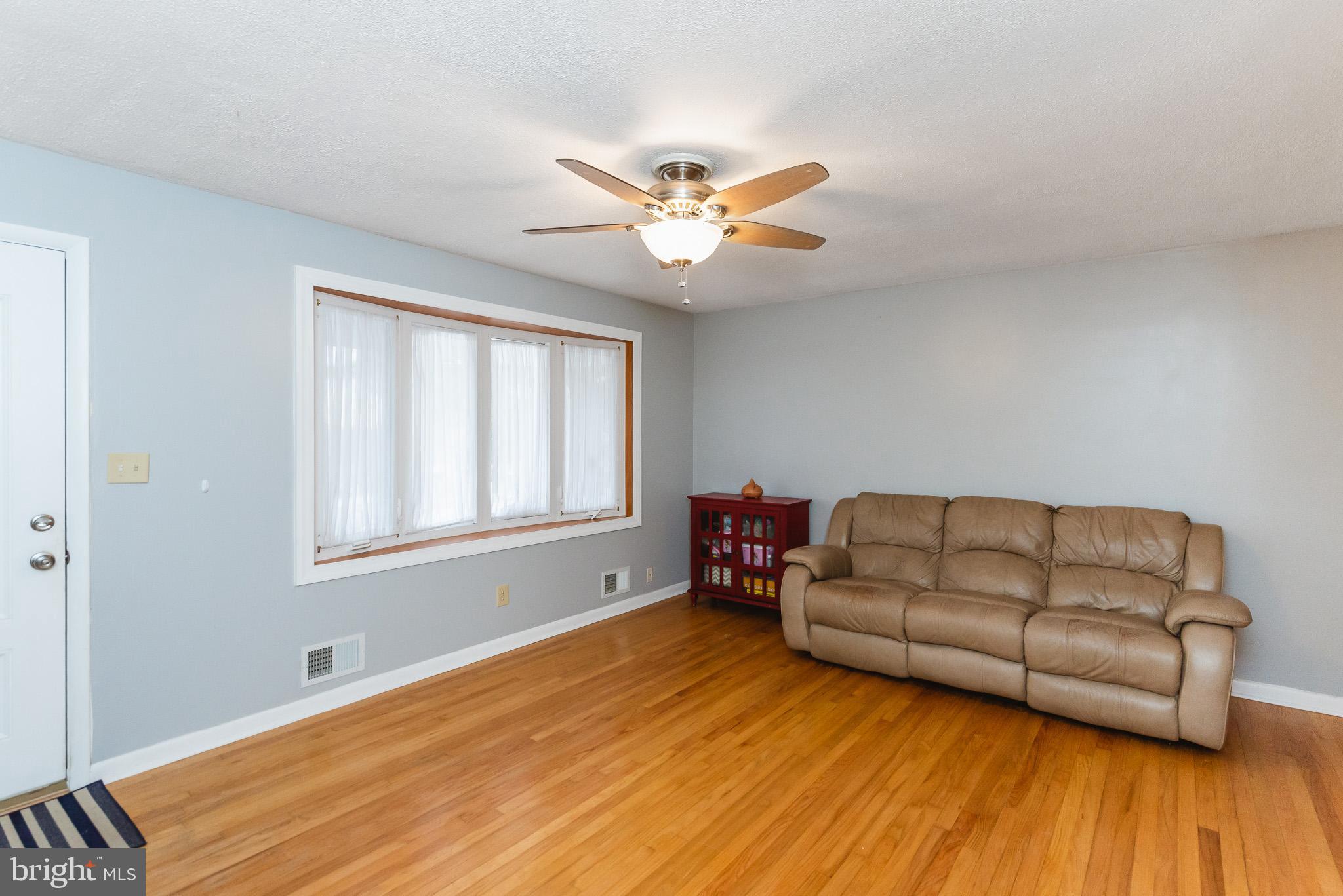 4217 Mispillion Road Baltimore, MD 21236 - Photo 7 of 46