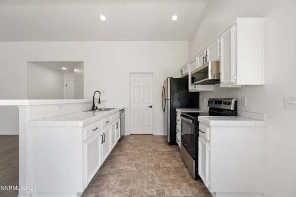 $369,900 | 1115 Herron Lane, Fernley, NV 89408