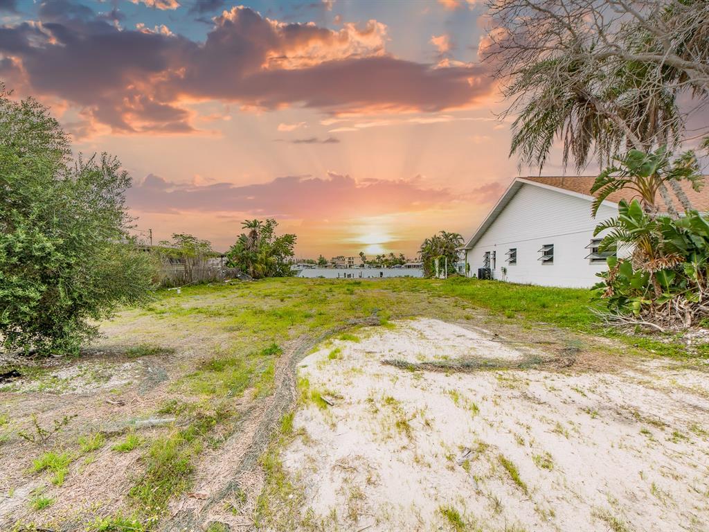 813 Bay Point Drive Madeira Beach, FL 33708 - Photo 8 of 14