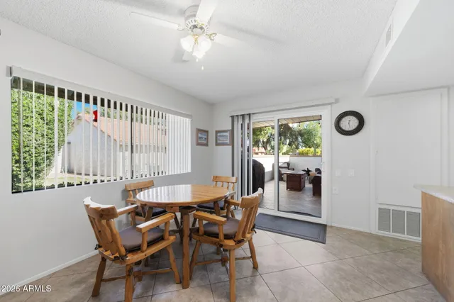 $234,900 | 220 Leisure World, Mesa, AZ 85206