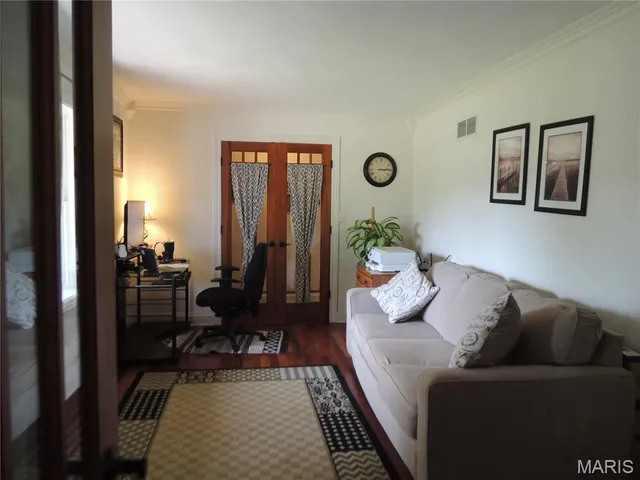 $640,000 | 4 Willow Cir Drive, Greenville, IL 62246