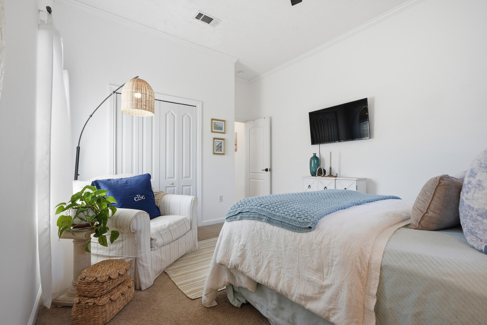 573 Tropical Way Freeport, FL 32439 - Photo 21 of 32 Guest Bedroom 1