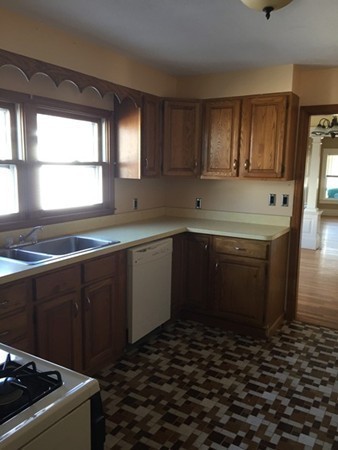 15-17 Treble Cove Road Billerica, MA 01862 - Photo 6 of 30