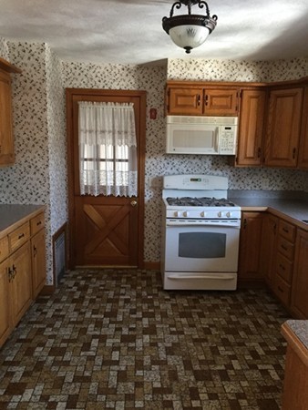 15-17 Treble Cove Road Billerica, MA 01862 - Photo 9 of 30