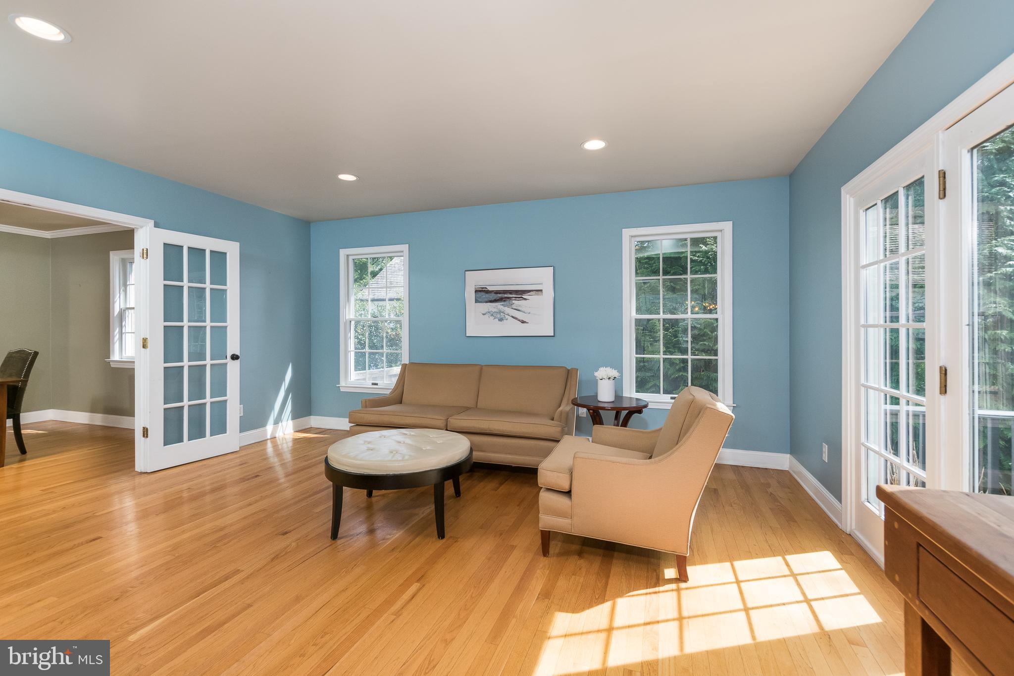 50 Pardoe Road Princeton, NJ 08540 - Photo 12 of 34 a living room with furniture and a window