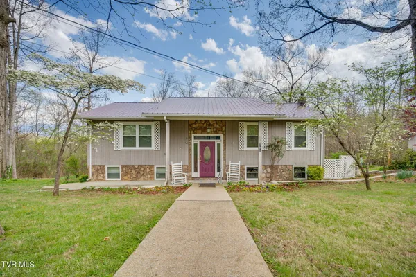 $395,000 | 101 South Hickory Circle, Greeneville, TN 37743