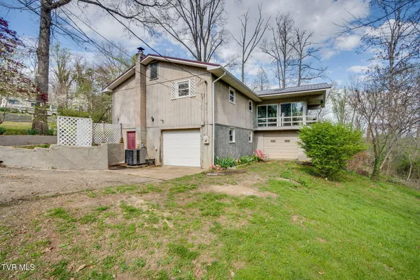 $395,000 | 101 South Hickory Circle, Greeneville, TN 37743