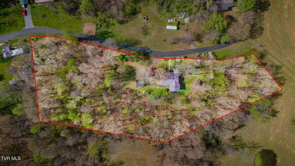 $395,000 | 101 South Hickory Circle, Greeneville, TN 37743