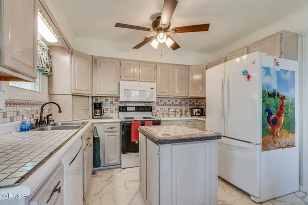 $395,000 | 101 South Hickory Circle, Greeneville, TN 37743