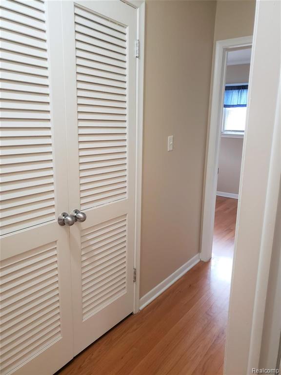 28411 Ridgebrook Road Farmington Hills, MI 48334 - Photo 15 of 35