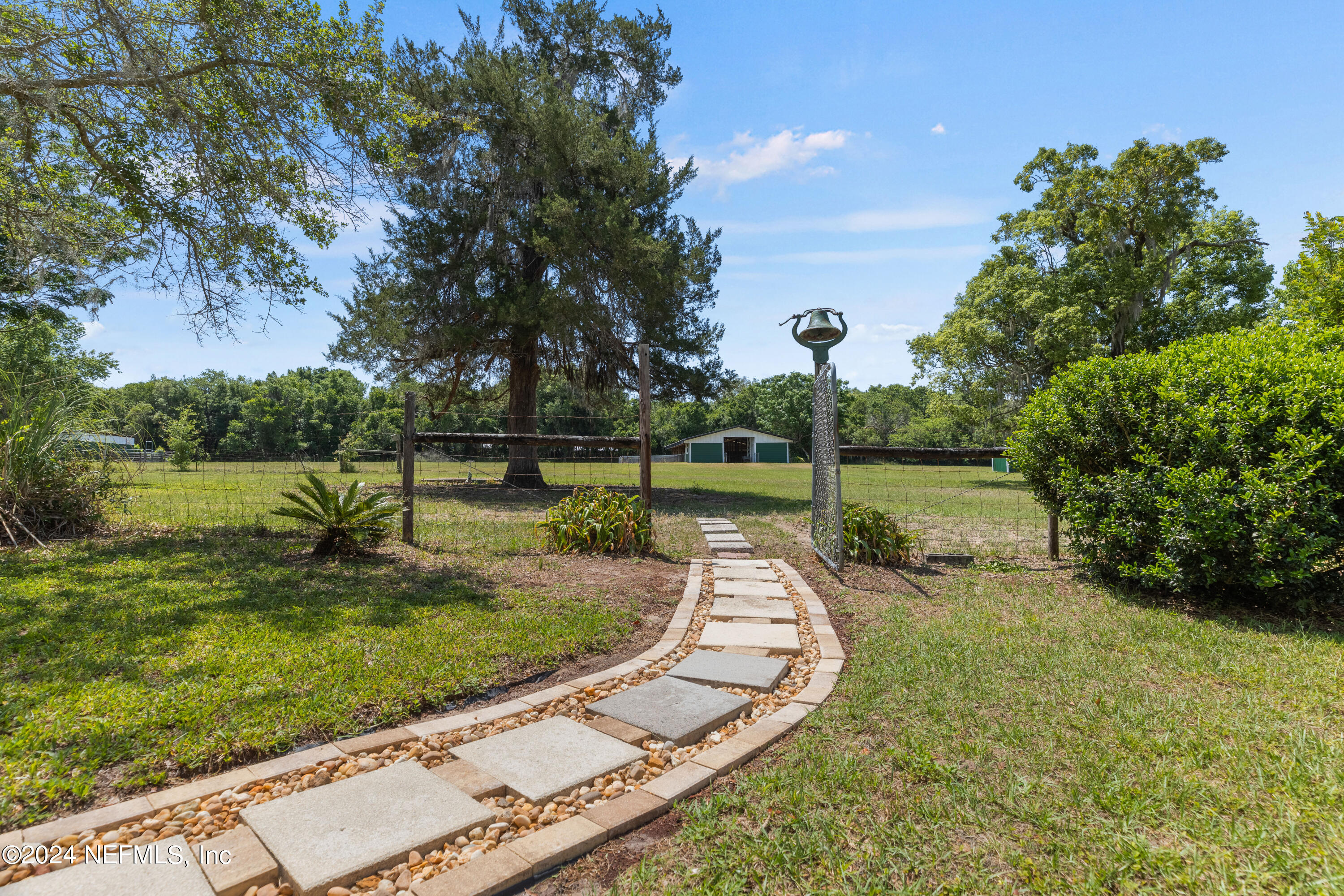 6903 Crystal Lake Road Keystone Heights, FL 32656 - Photo 54 of 64 Walkway