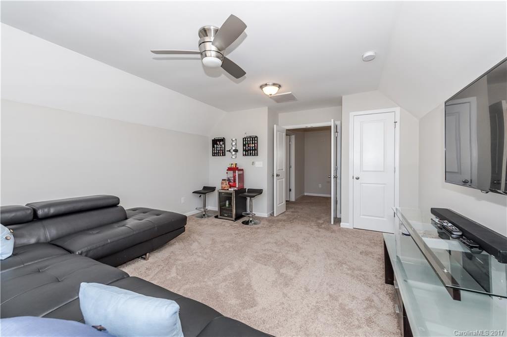 8347 Dallas Bay Road, Unit 231 Charlotte, NC 28278 - Photo 14 of 23 Gallery Image 14