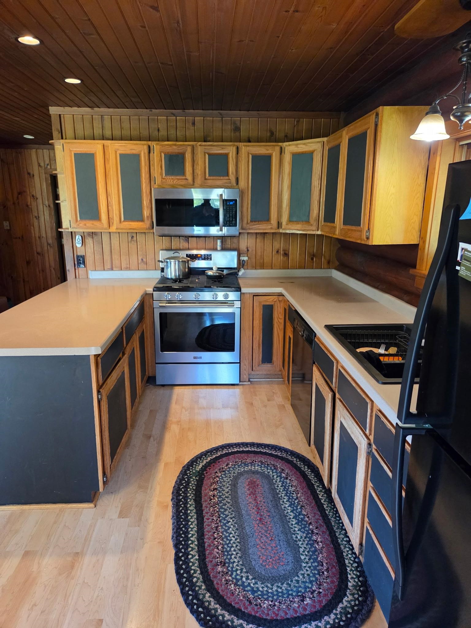 2112 Utica Road Cambridge, WI 53523 - Photo 6 of 52