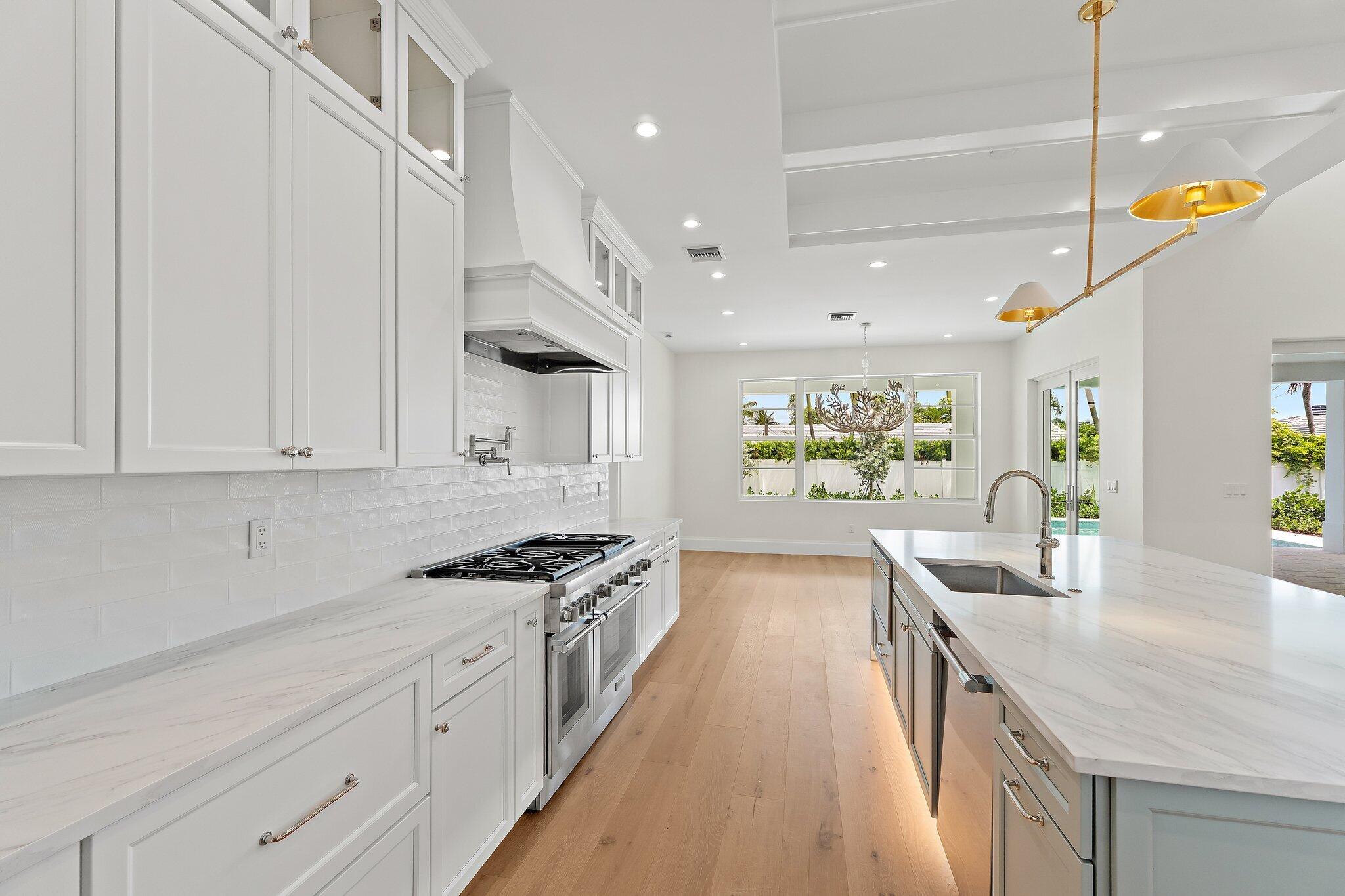 131 Dory Road South North Palm Beach, FL 33408 - Photo 11 of 80 Kitchen 6