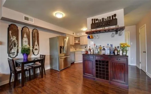 $1,300 | 2305 Cleary Avenue, Unit 224, Metairie, LA 70001