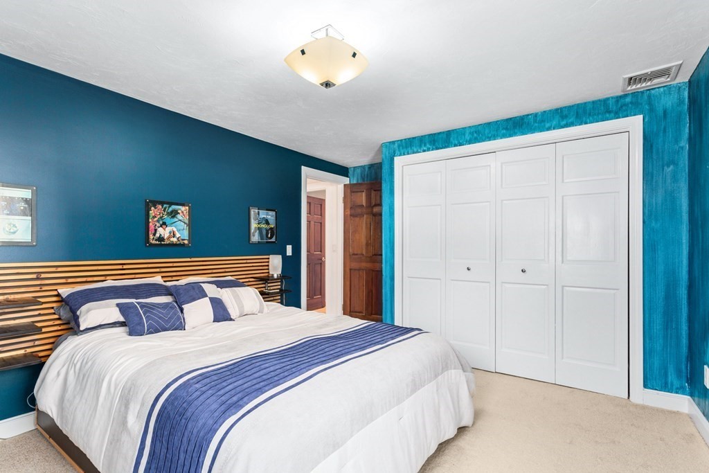 14 Roberta Road Sharon, MA 02067 - Photo 16 of 35 Gallery Image 16