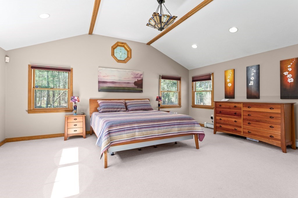 14 Roberta Road Sharon, MA 02067 - Photo 17 of 35 Gallery Image 17