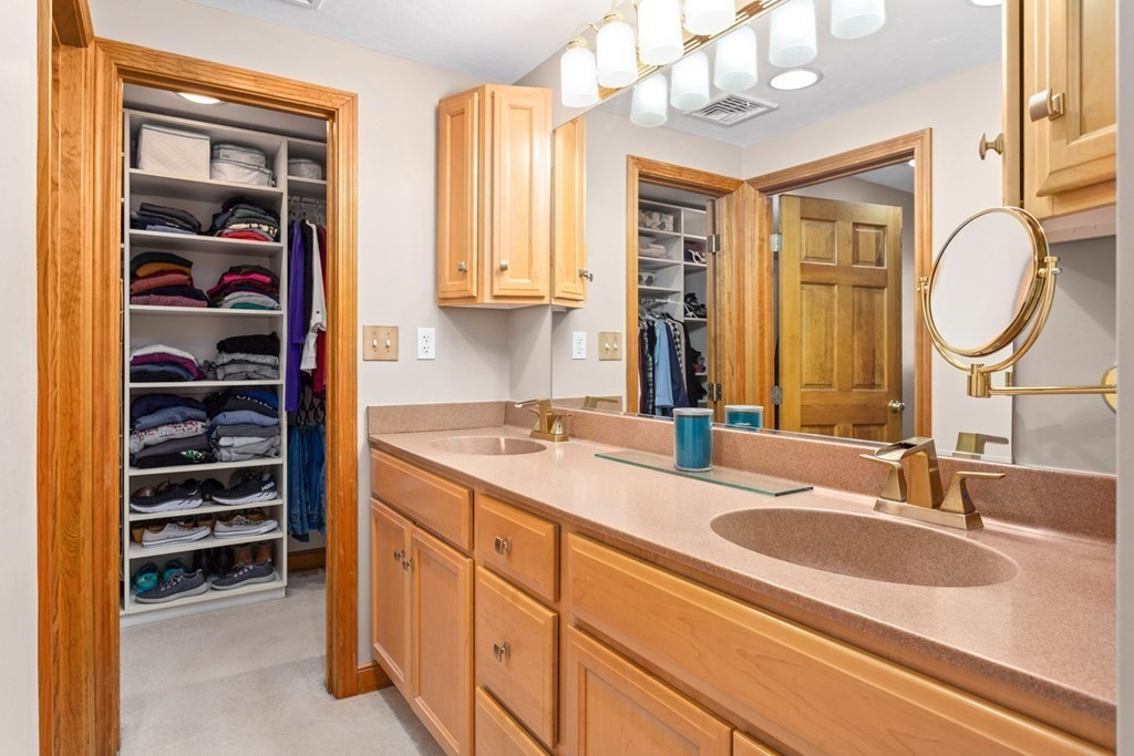 14 Roberta Road Sharon, MA 02067 - Photo 22 of 35 Gallery Image 22