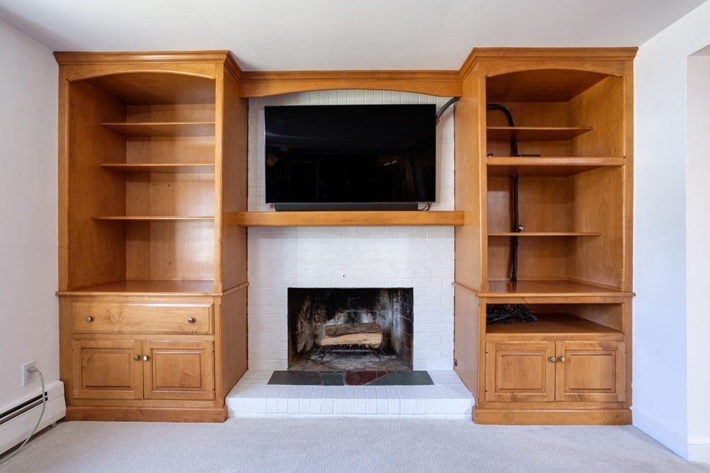 14 Roberta Road Sharon, MA 02067 - Photo 5 of 35 Gallery Image 5