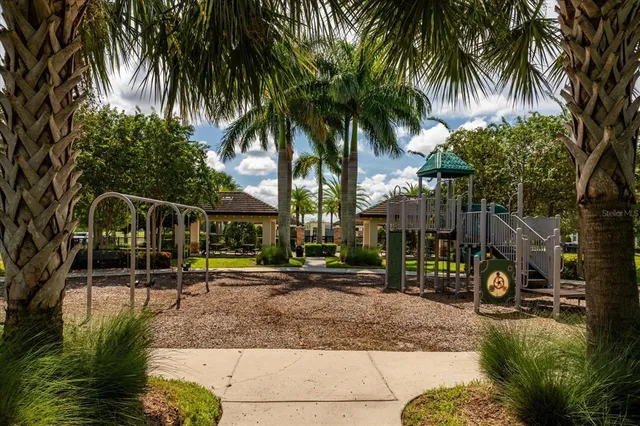 $429,900 | 13599 Larkton Lane, Orlando, FL 32832