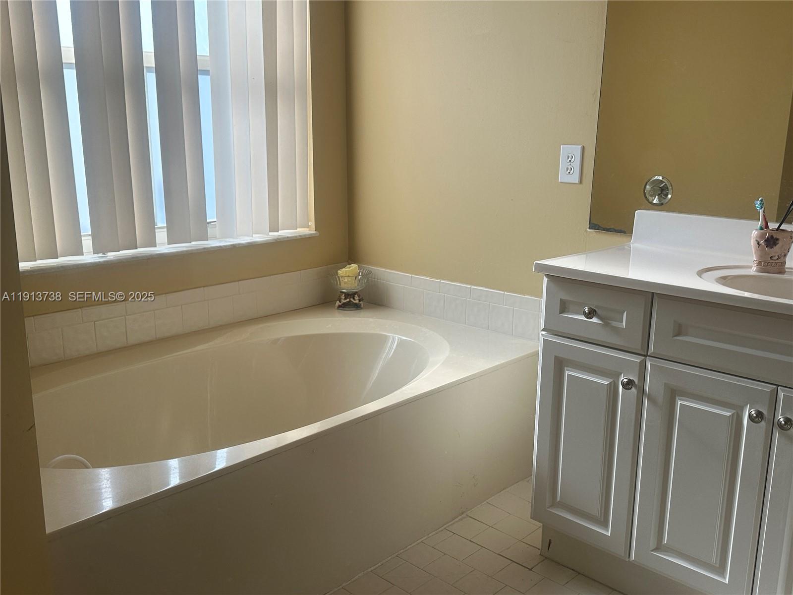 15264 Southwest 43rd Court Miramar, FL 33027 - Photo 12 of 22