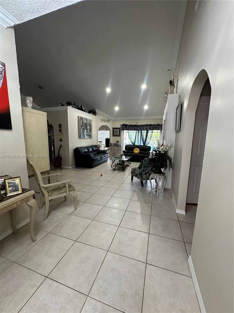 15264 Southwest 43rd Court Miramar, FL 33027 - Photo 16 of 22