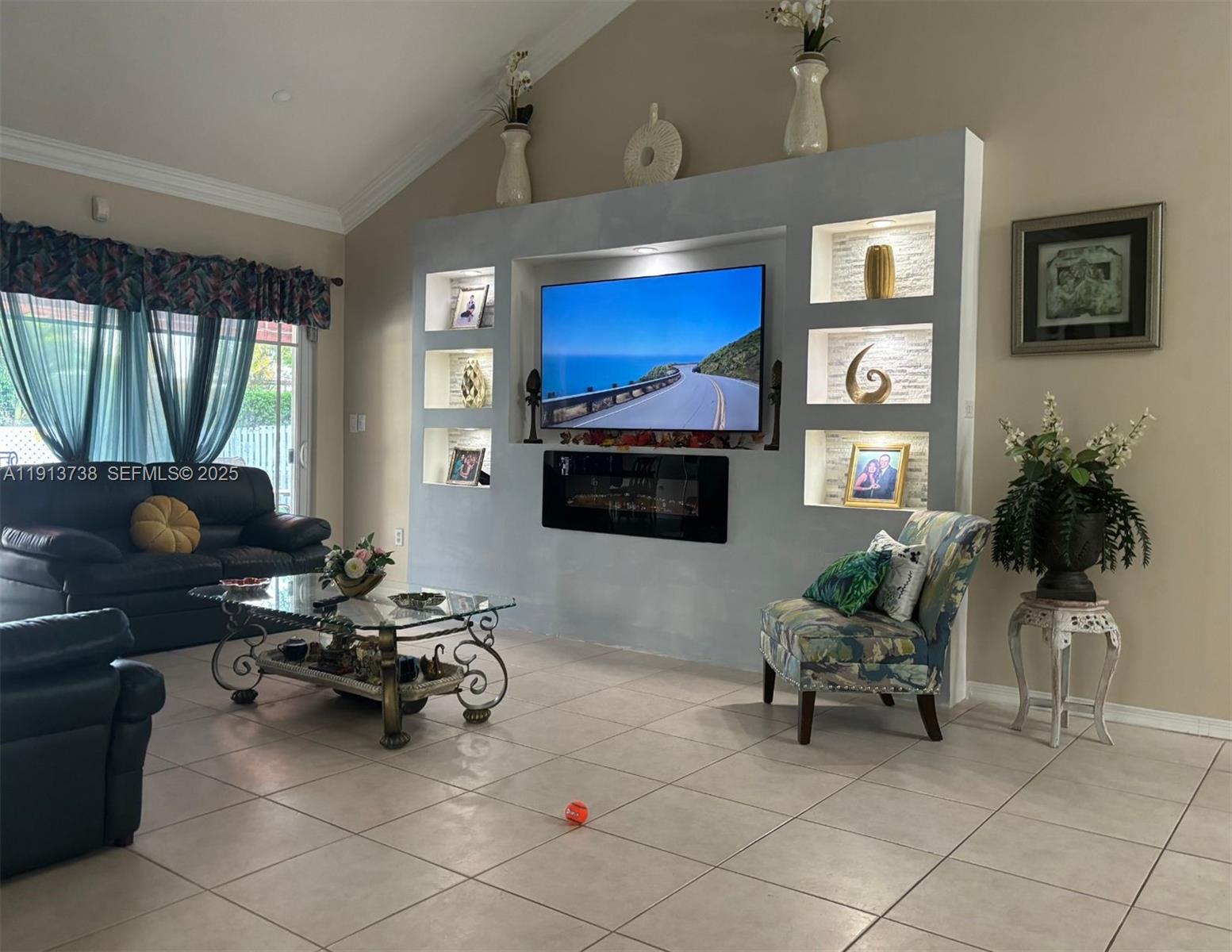 15264 Southwest 43rd Court Miramar, FL 33027 - Photo 2 of 22