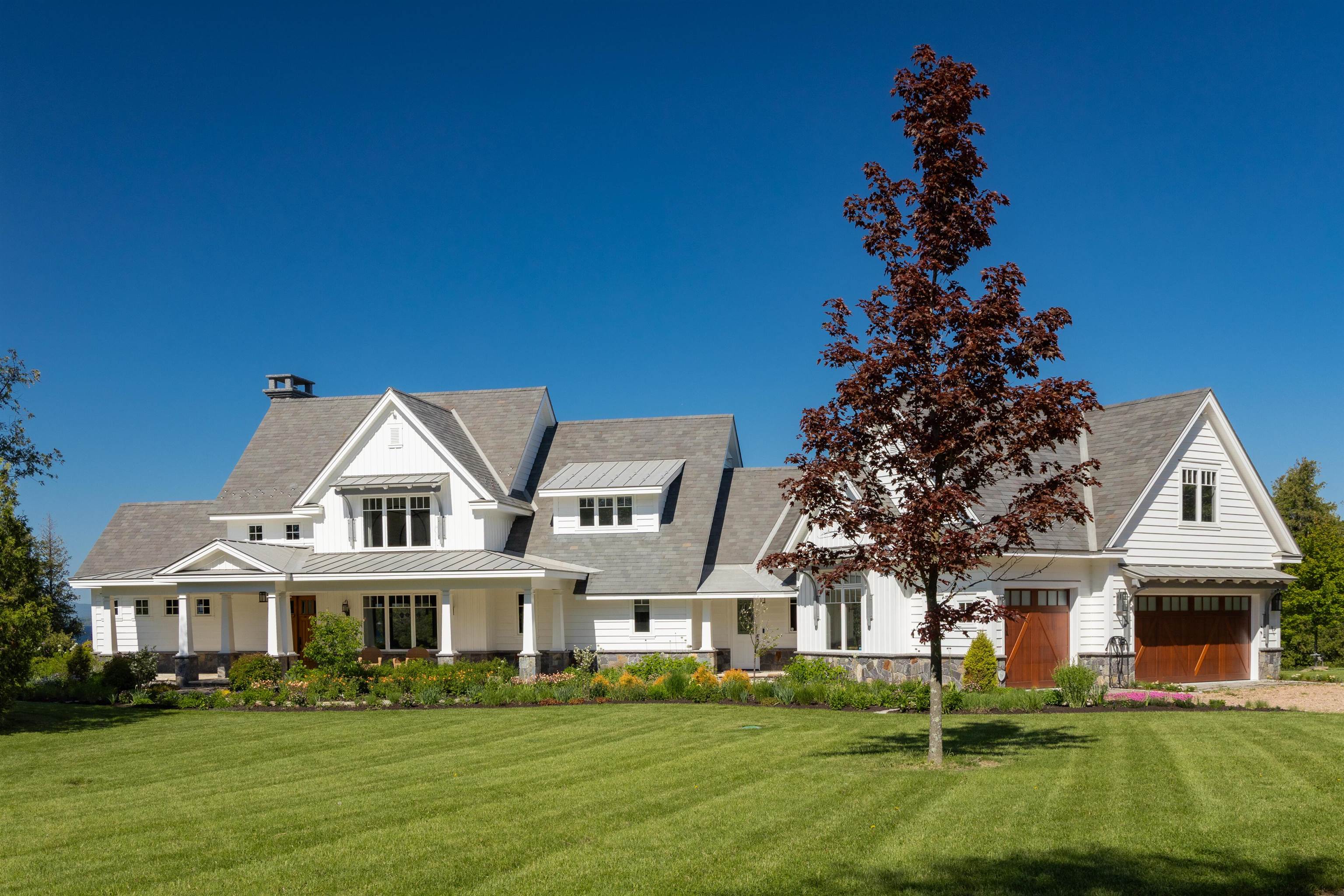 109 West Shore Road Grand Isle, VT 05458 - Photo 2 of 32