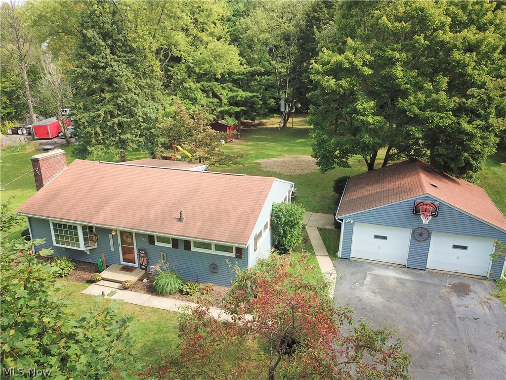 1755 Far View Road Akron, OH 44312 - Photo 2 of 32 Gallery Image 2