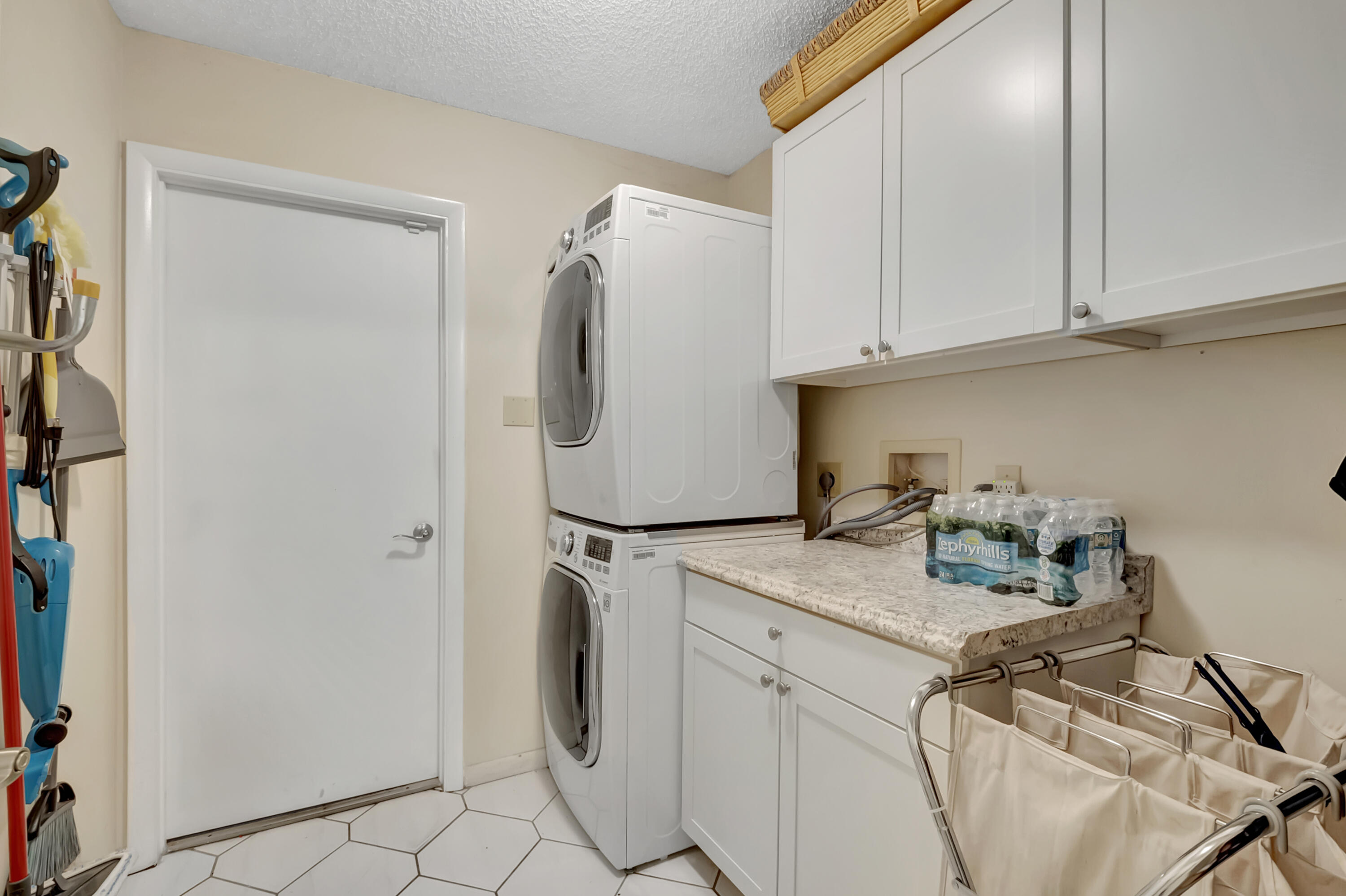 8571 Brody Way Boca Raton, FL 33433 - Photo 16 of 34 DSC_7802