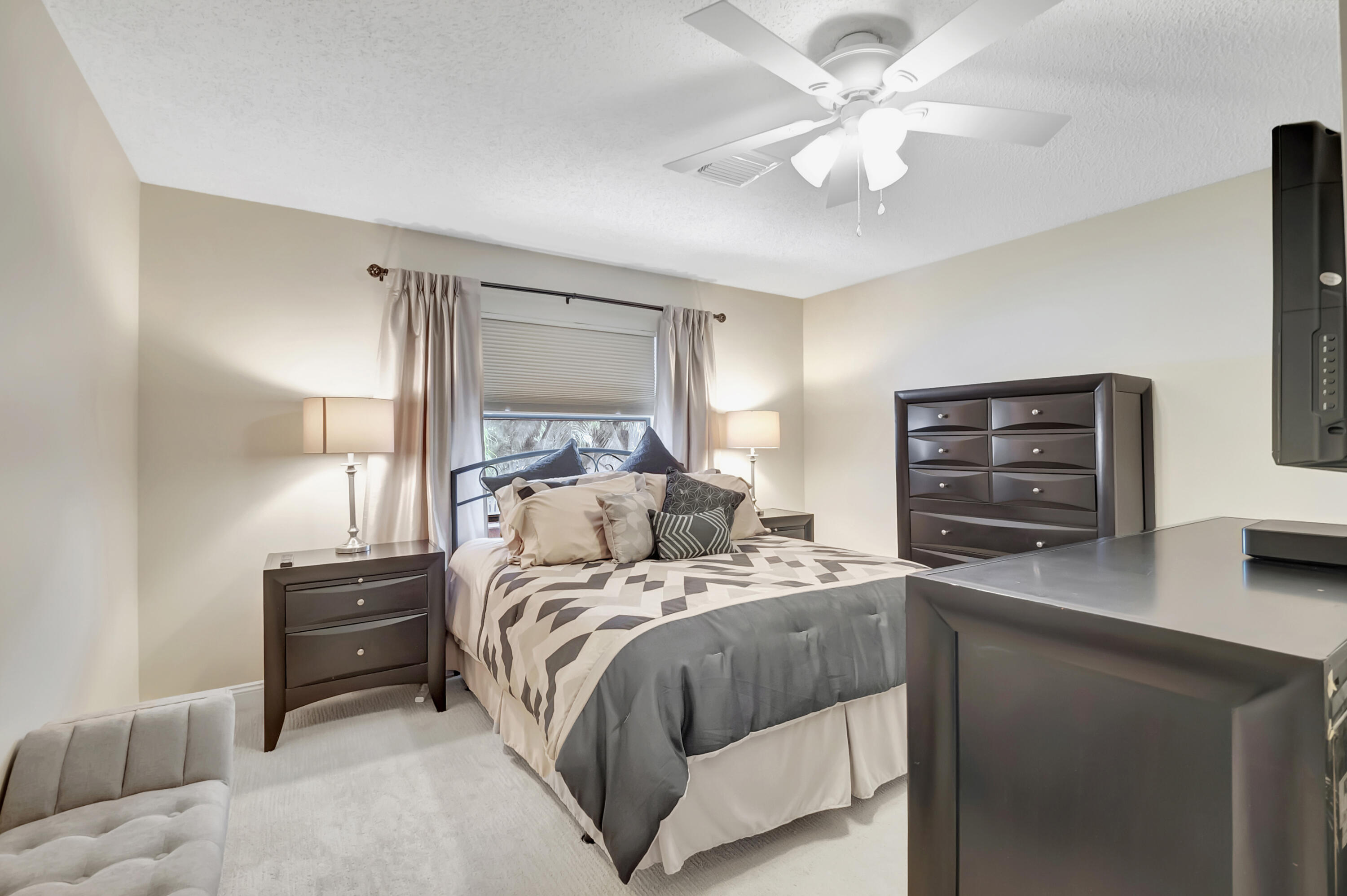8571 Brody Way Boca Raton, FL 33433 - Photo 24 of 34 DSC_7842