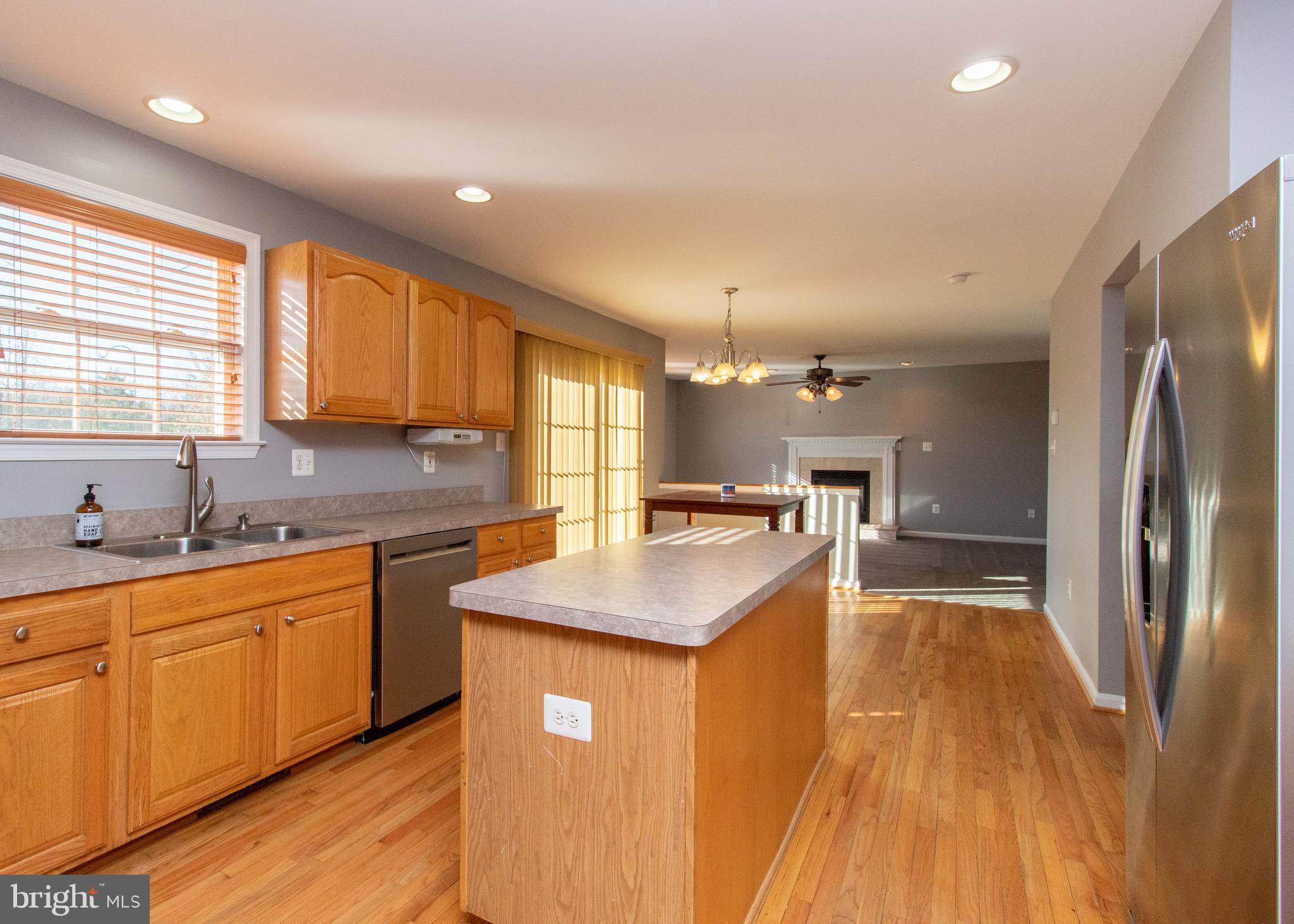 29169 Thompson Corner Road Charlotte Hall, MD 20622 - Photo 6 of 31 Kitchen