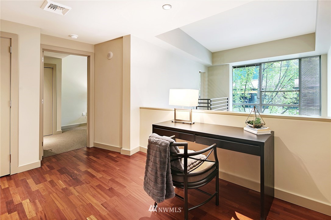910 Lenora Street, Unit S207 Seattle, WA 98121 - Photo 15 of 25