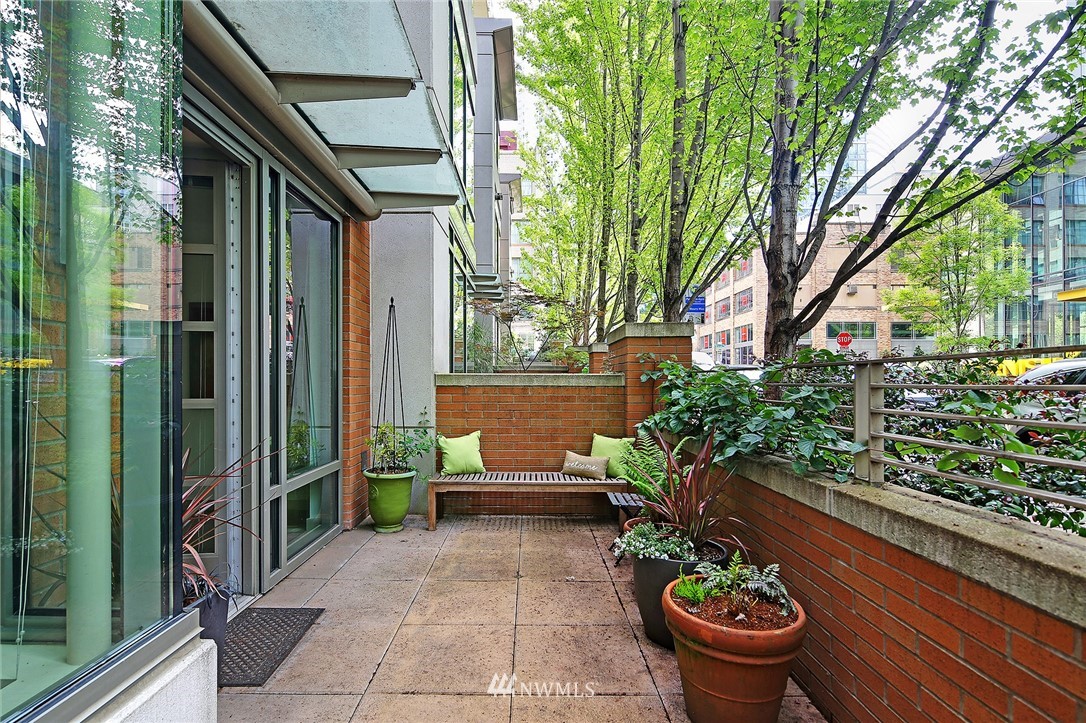 910 Lenora Street, Unit S207 Seattle, WA 98121 - Photo 4 of 25