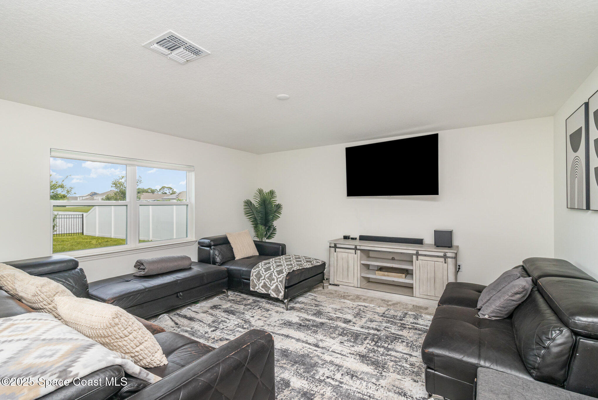 1043 Corbin Circle Southwest Palm Bay, FL 32908 - Photo 13 of 30 012_img_7602-edit_882