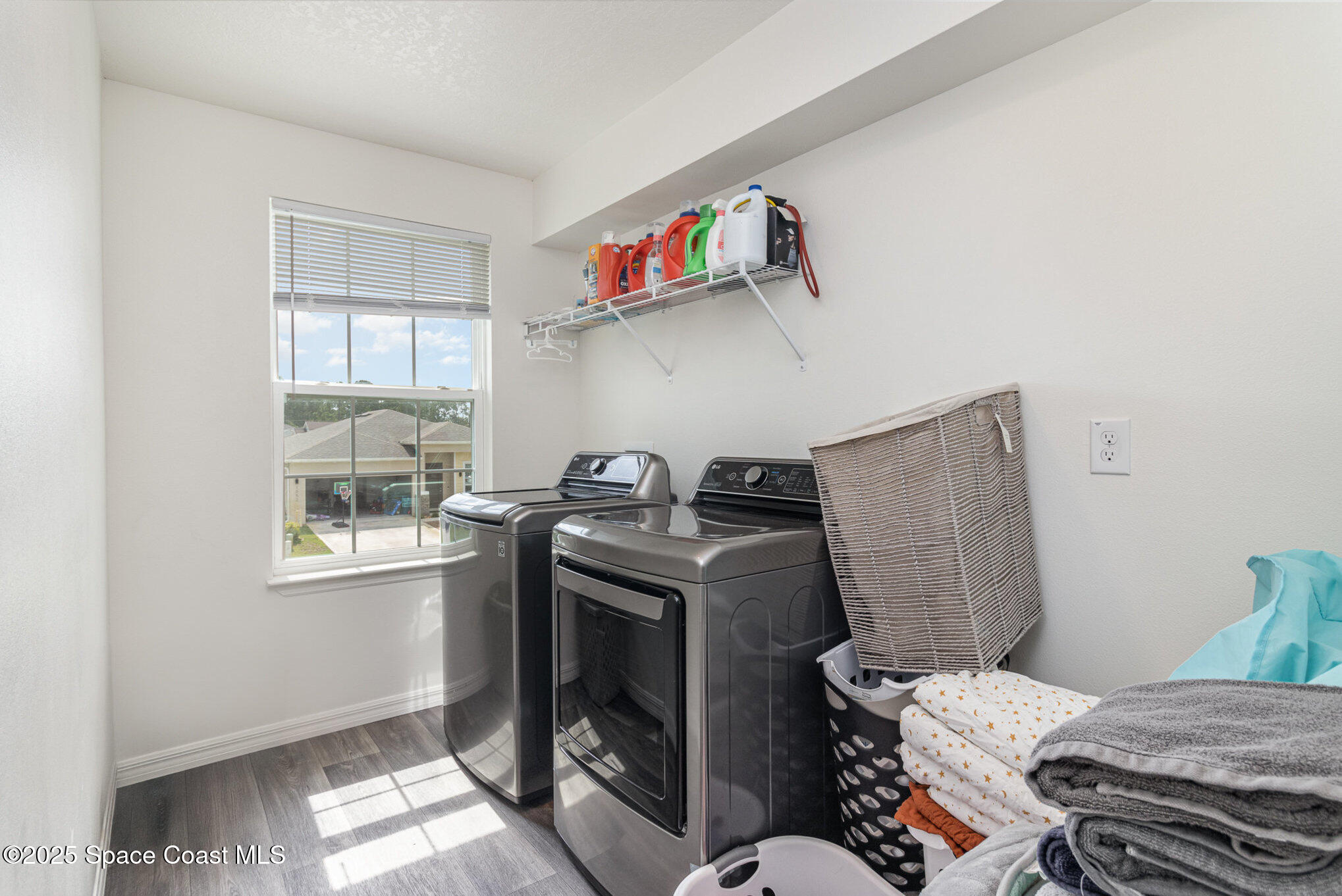 1043 Corbin Circle Southwest Palm Bay, FL 32908 - Photo 25 of 30 024_img_7649-edit_290