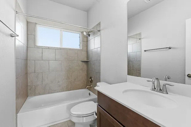 $2,300 | 1912 Dinsdale Lane, Austin, TX 78741