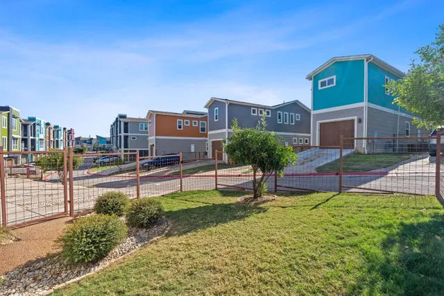 $2,300 | 1912 Dinsdale Lane, Austin, TX 78741