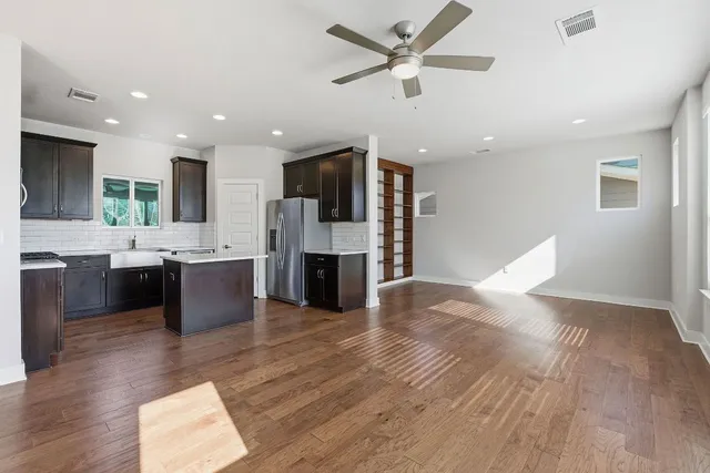 $2,300 | 1912 Dinsdale Lane, Austin, TX 78741