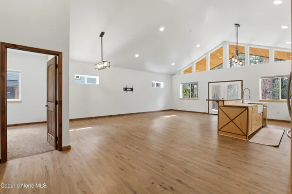 $650,000 | 253 Hanaford Road, Blanchard, ID 83804