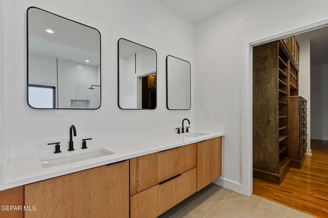 $879,000 | 5661 Cortina Drive, El Paso, TX 79912