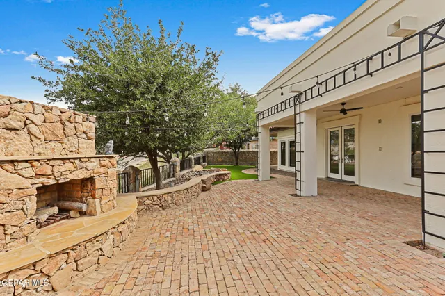 $879,000 | 5661 Cortina Drive, El Paso, TX 79912