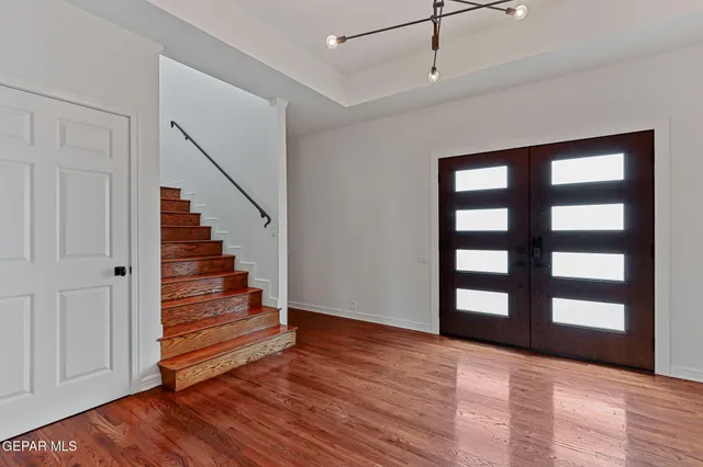 $879,000 | 5661 Cortina Drive, El Paso, TX 79912