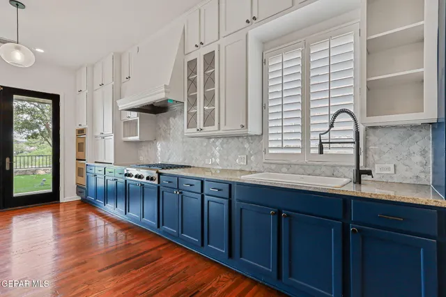 $879,000 | 5661 Cortina Drive, El Paso, TX 79912