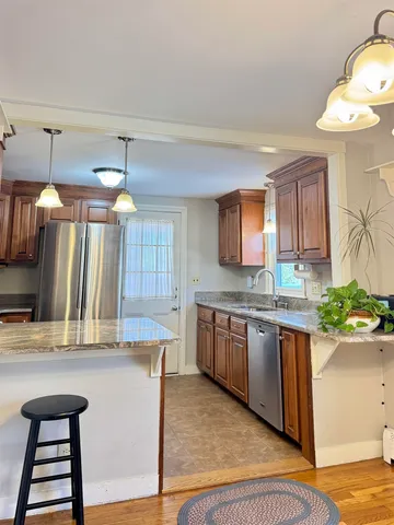 $525,000 | 264 North Street, Manchester, NH 03104