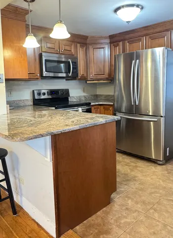 $525,000 | 264 North Street, Manchester, NH 03104